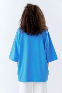 Огромная футболка из синего хлопка