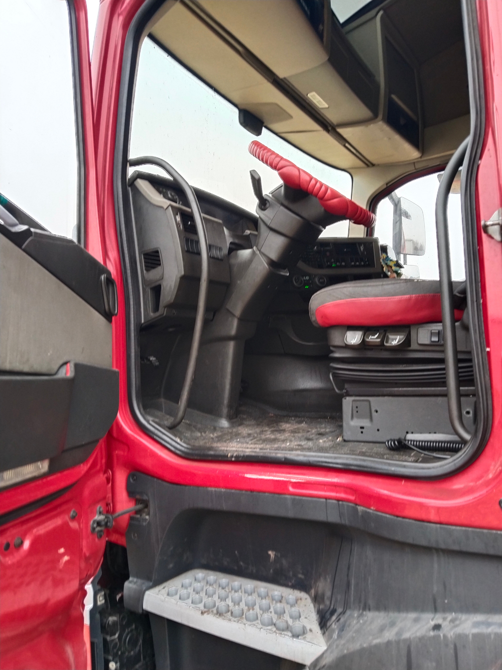 Volvo FH 4x2 Седельный тягач FH-TRUCK (Дизельный, 12,8 л, 469 л.с., АТ)