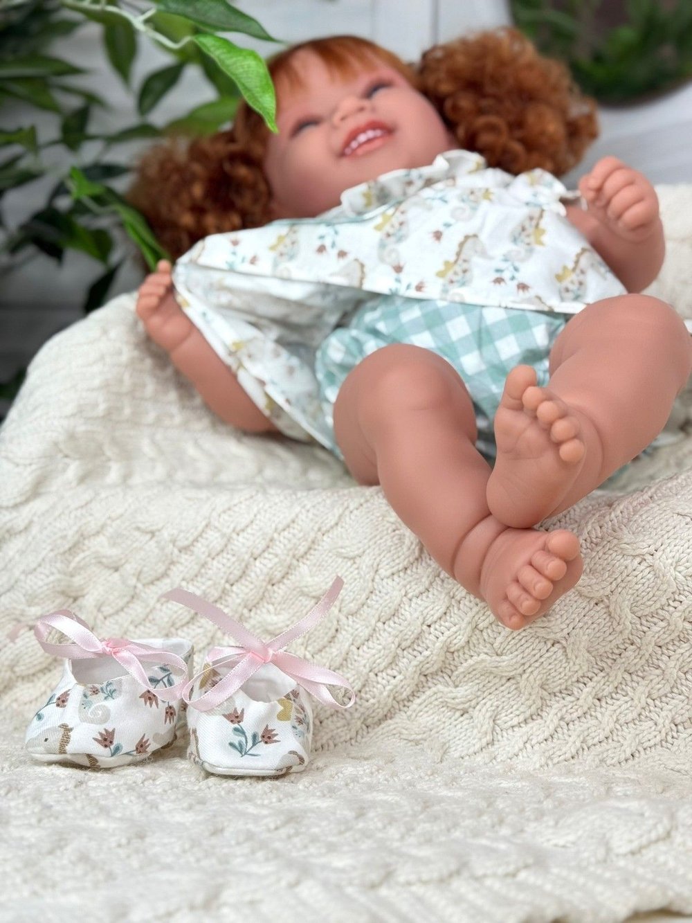 Кукла Manolo Dolls мягконабивная Sara 47см (1189)