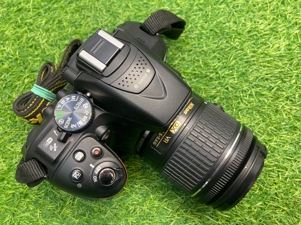 Nikon D5300 Kit 18-55mm 11.400 кадров