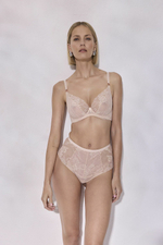 Телесный бюстгальтер Sublime с мягкими гипюровыми чашками (Размер: 80C) (Цвет: телесный)