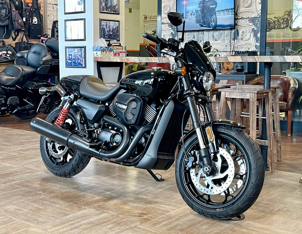 Harley-Davidson Street Rod (2017)