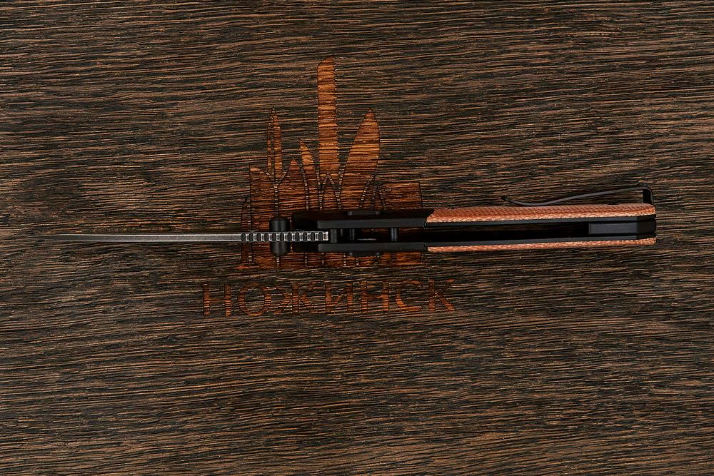 Нож складной QSP Vault, клинок 83мм, сталь Sandvik 14C28N, рукоять микарта/алюминий-BT