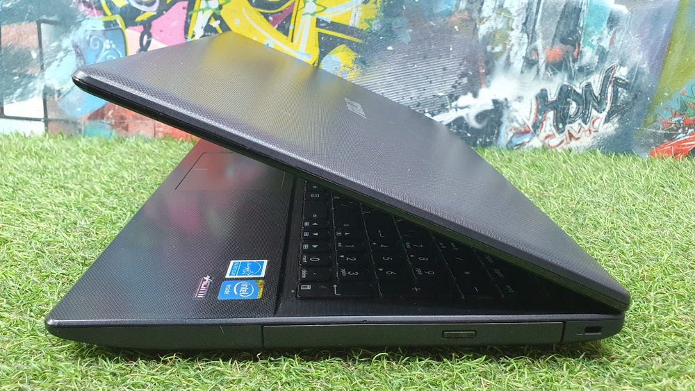 Ноутбук ASUS Celeron/4Gb/HDD 500Gb