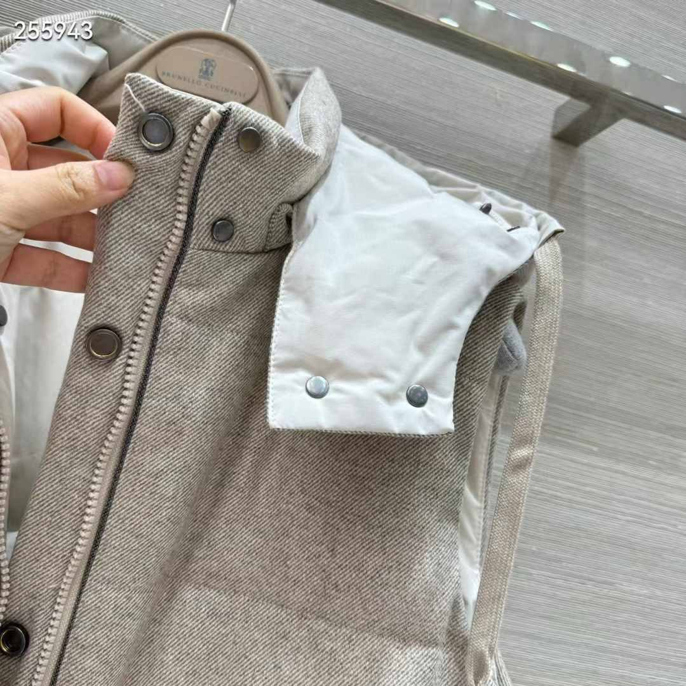 Жилет Brunello Cucinelli