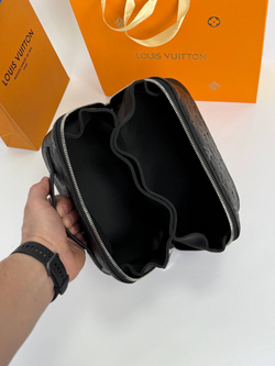 Несессер Louis Vuitton