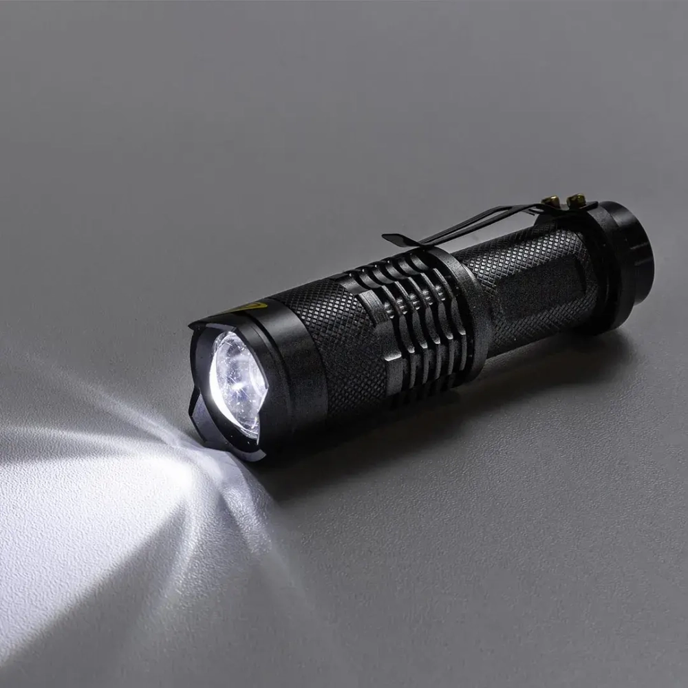 Фонарик переносной влагонепроницаемый в алюм. корпусе Sonca(3 режима: 3LED,6LED,1 Xenon, 2x3V lithium batteri, Xenon 4.8V/0/9A)в блистере Sonca 296XL Sonca 296XL