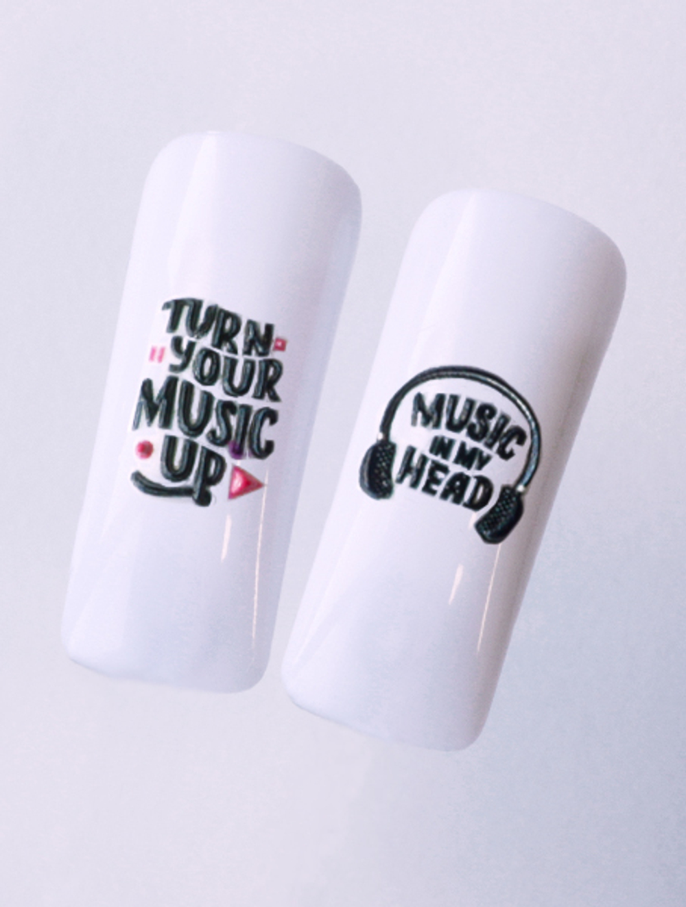 MILV 3D-Стикер R 24