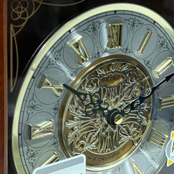 Настольные часы Seiko QXW224B