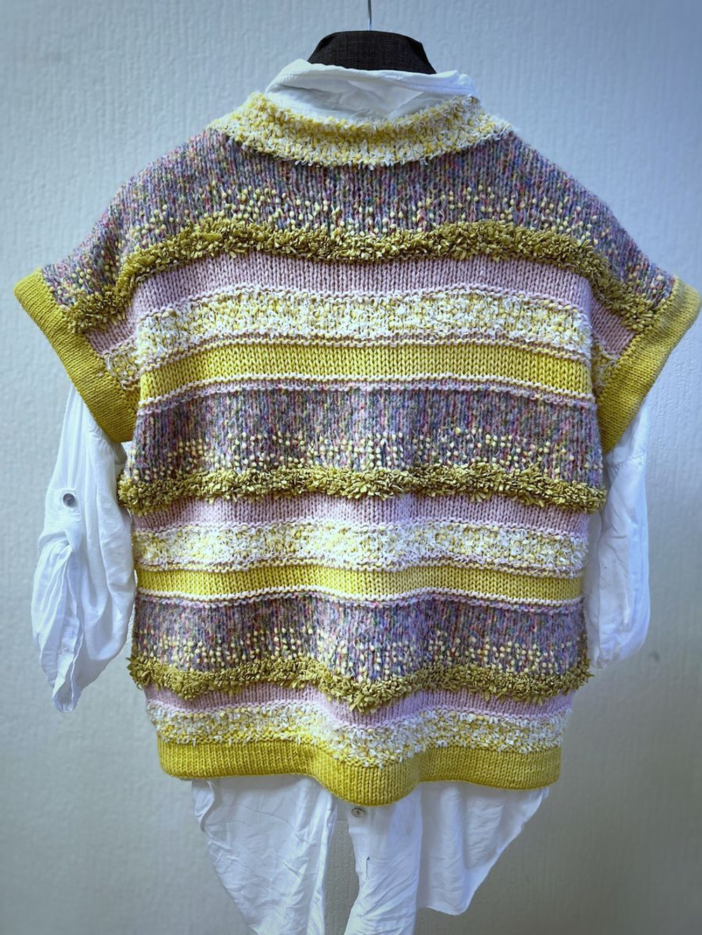 Вязаный жилет оверсайз Мимоза шишибрики