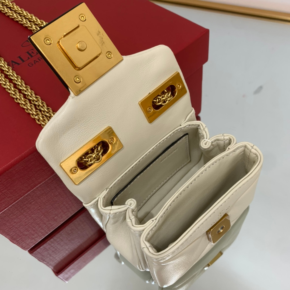 Valentino One Stud Micro Bag with Chain 11 cm