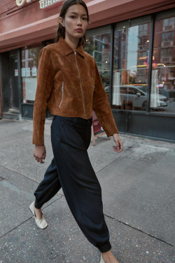 ZARA БРЮКИ С ЗАЩИПАМИ И МАНЖЕТАМИ НА ПУГОВИЦАХ, МОРСКОЙ СИНИЙ