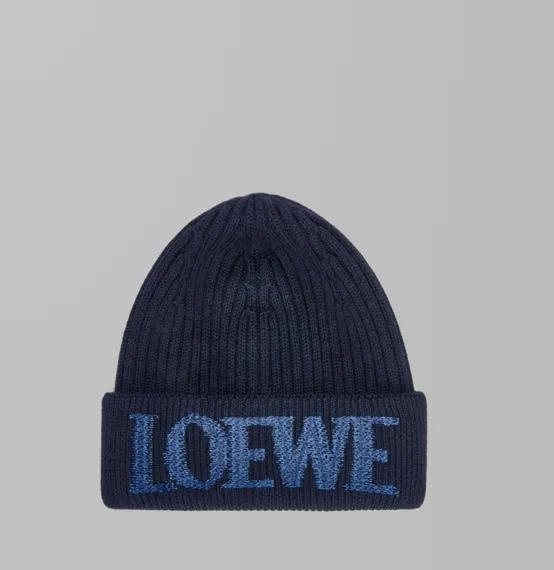 Шапочка бини LOEWE из шерсти