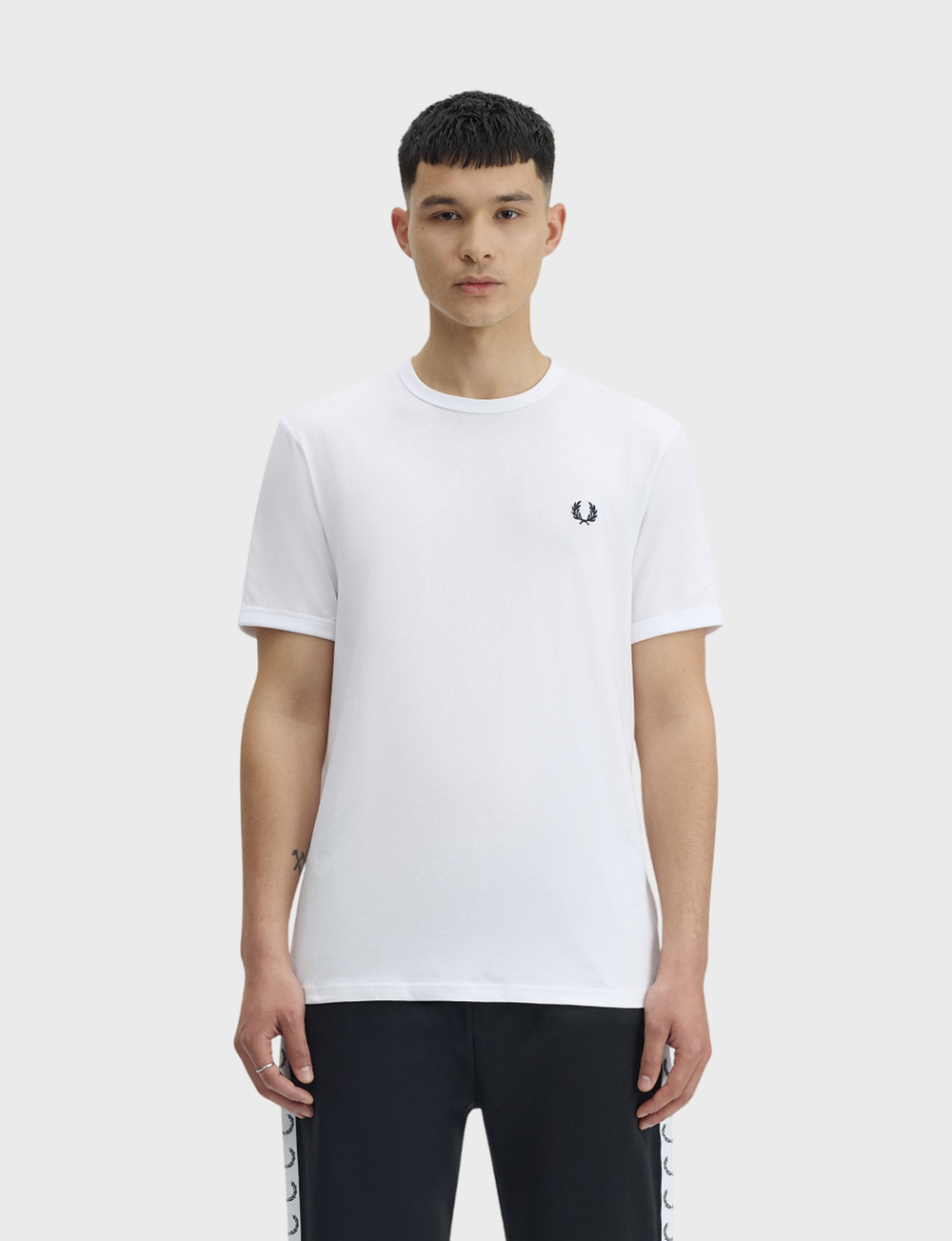 Футболка FRED PERRY Ringer T-Shirt