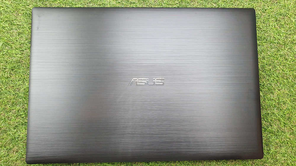 Ноутбук ASUS  i7 10510U/16 ГБ/FHD/  Pro P2540FA-DM0833 90nx02l1-m11420 Windows 10 Home