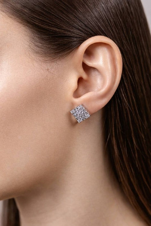 Серьги-пусеты с асимметричными камнями