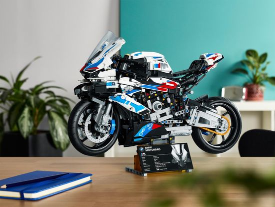 LEGO Technic 42130 BMW M 1000 RR