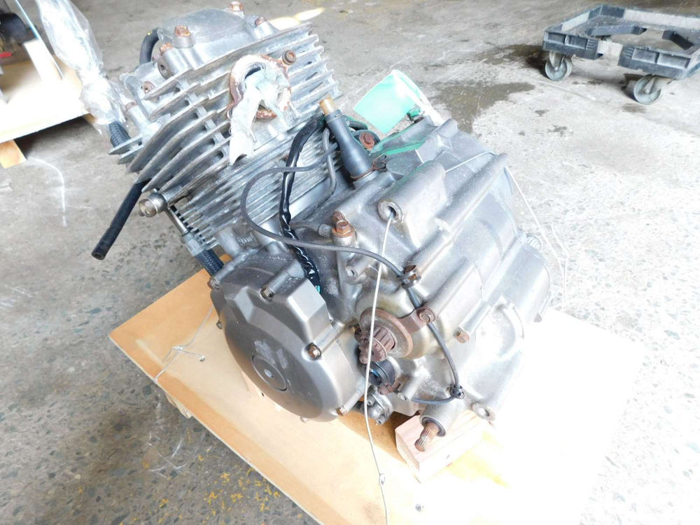 Двигатель Suzuki DR250S SJ44A 1991