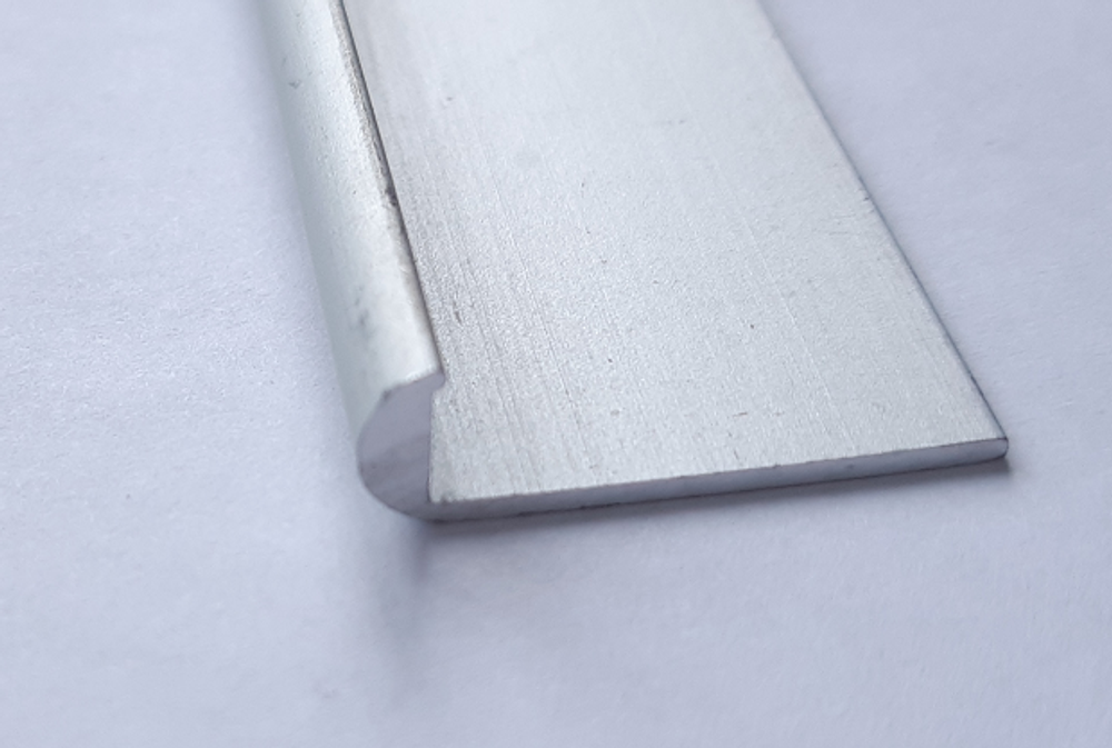 Алюминиевый профиль окантовочный мат. серебро UG