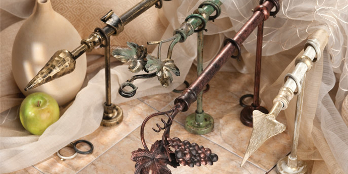 Металлические  карнизы 