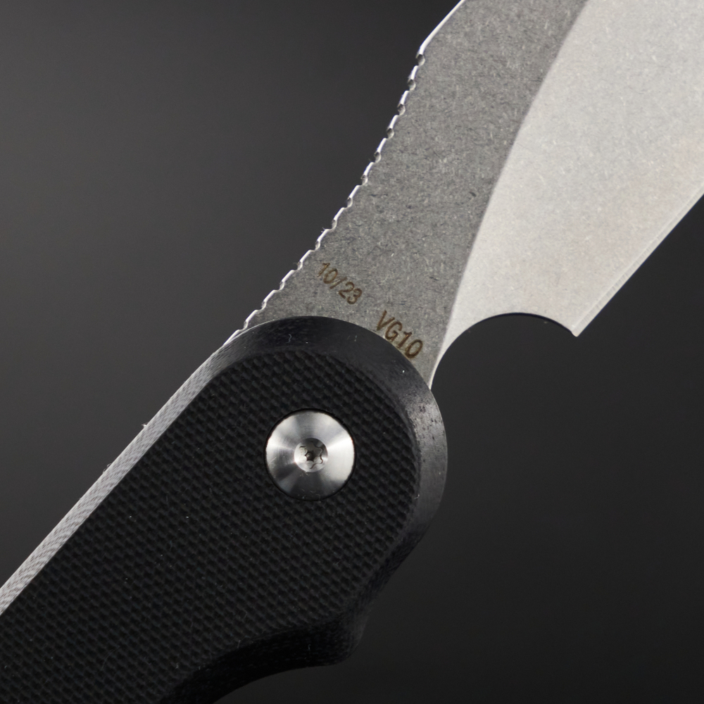 Нож Parrot Black SW VG10