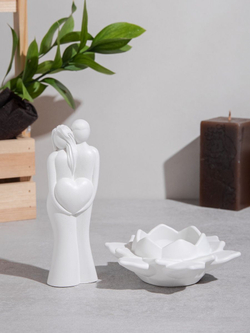 Статуэтка Пара с сердцем и подсвечник Лотос на подставке