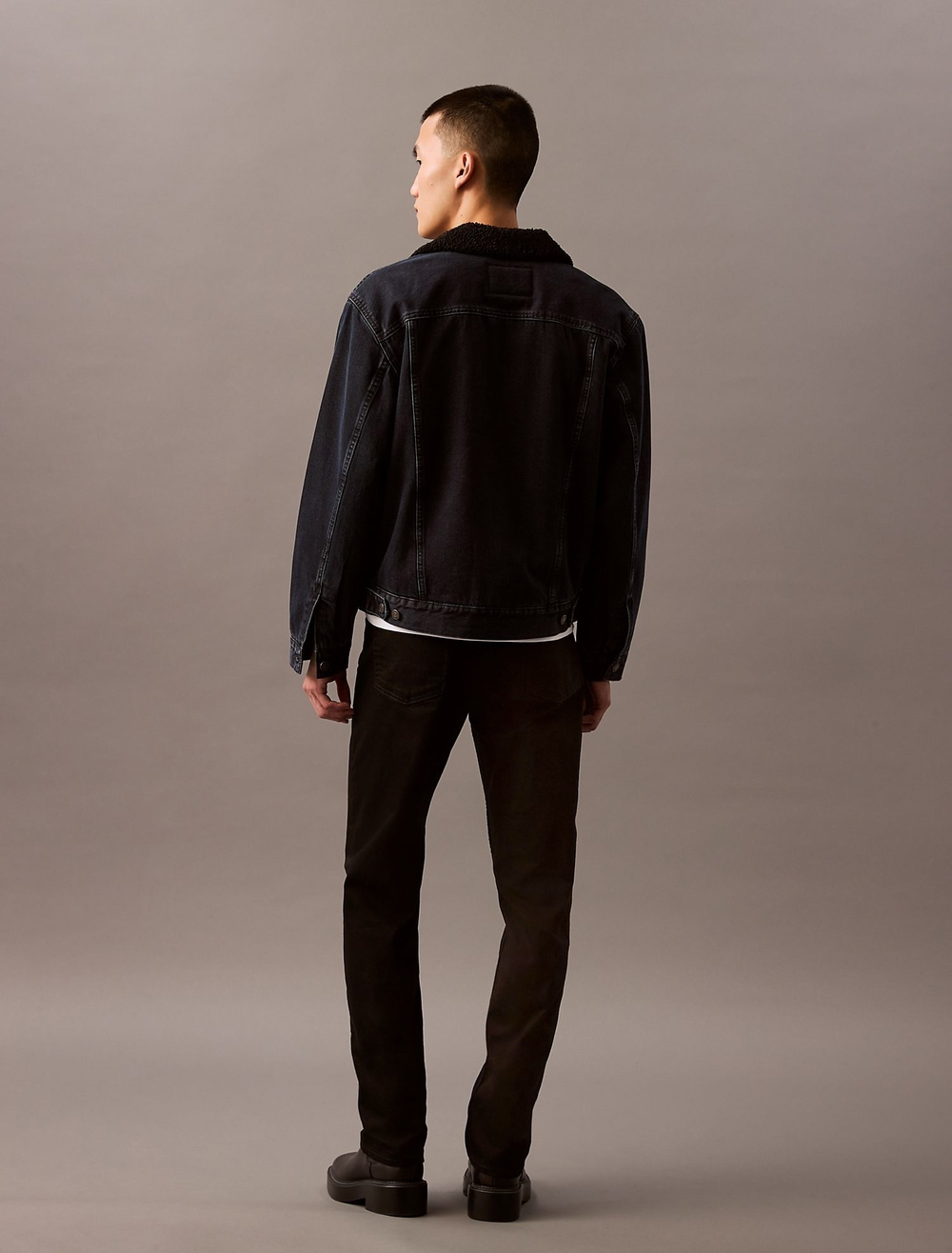 Джинсы Calvin Klein Standard Straight Fit Forever Black