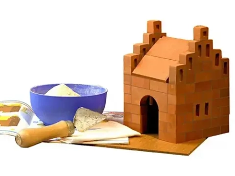 Конструктор из настоящих кирпичиков "Домик"