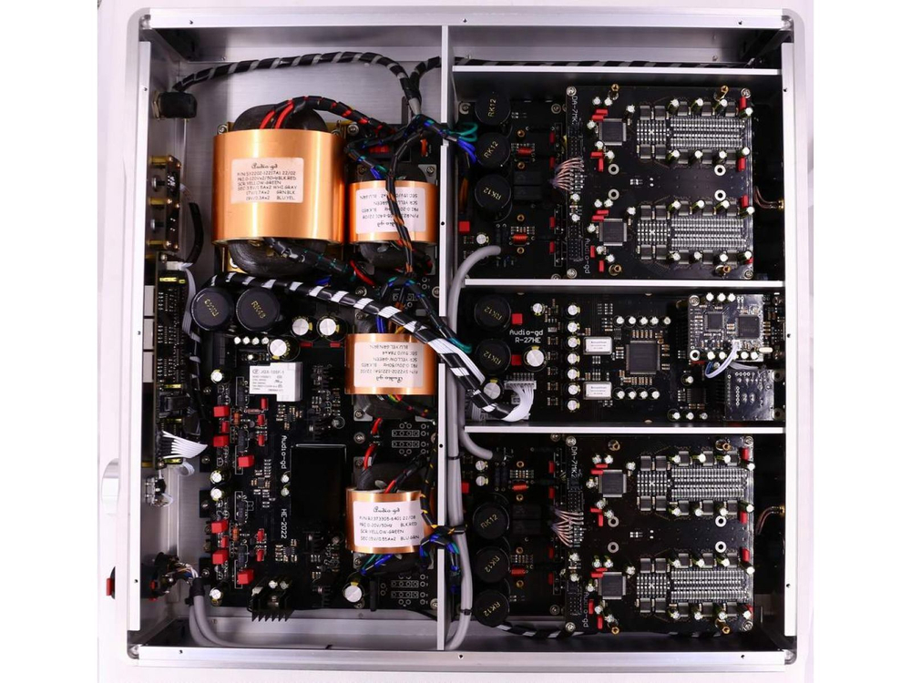 Цифро-аналоговый преобразователь Audio-GD R-27 RE