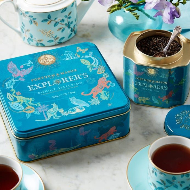 Кондитерский сюрприз-бокс корзина Fortnum and Masons Explorer's Tea & Biscuit Selection