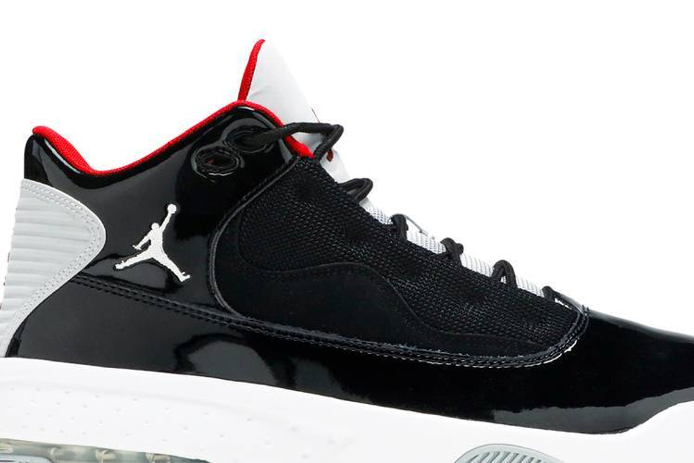 Кроссовки Jordan Max Aura 2