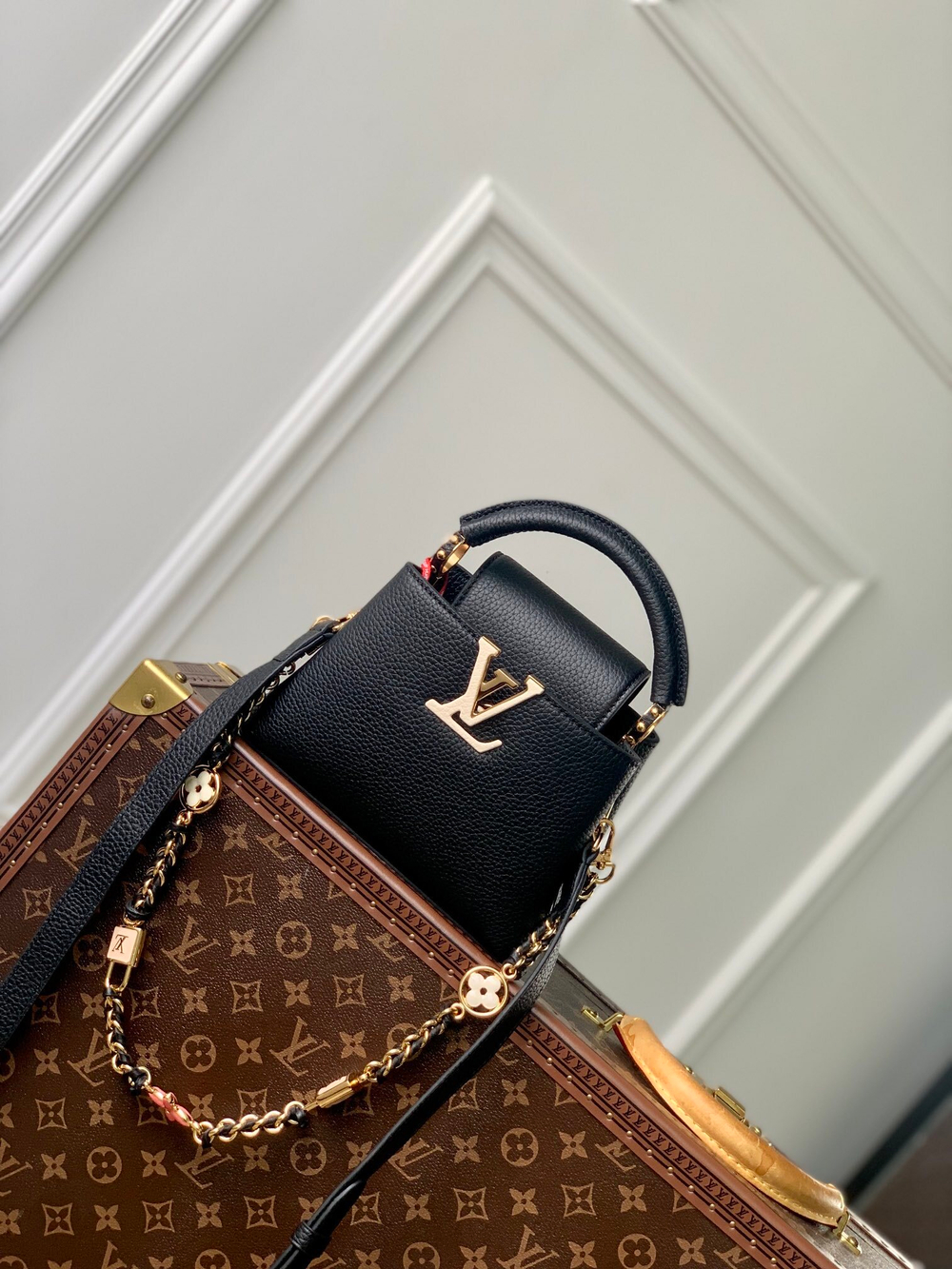 Louis Vuitton Capucines Mini
