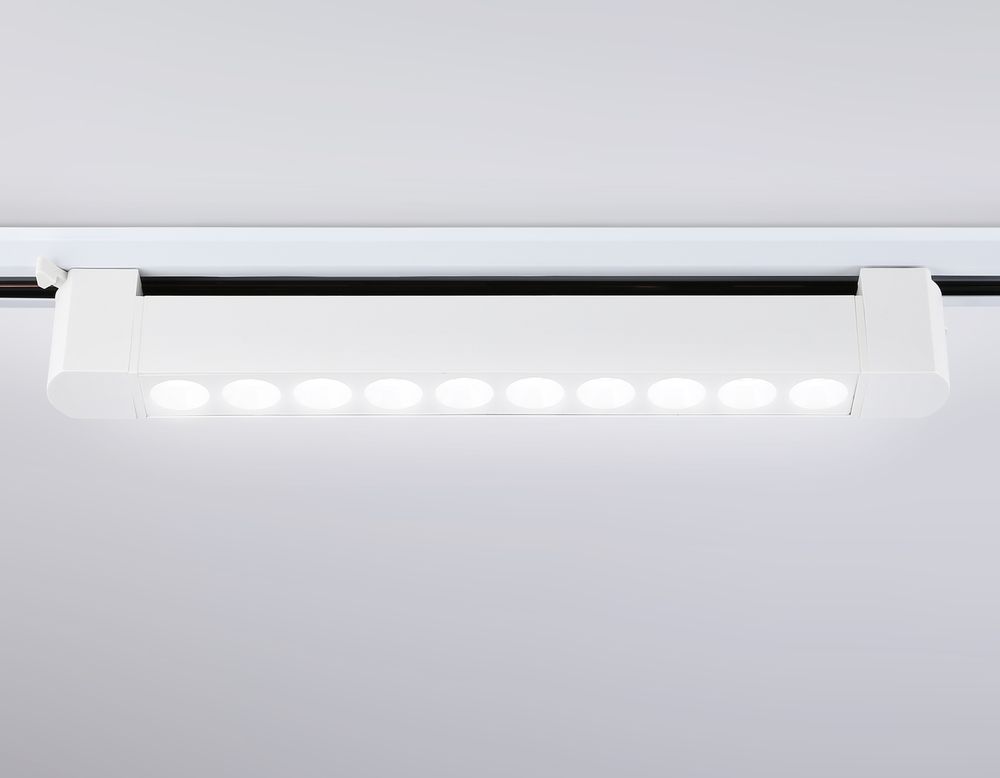 Ambrella Трековый однофазный светодиодный светильник Track System GL6706