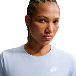 Женская теннисная футболка Nike Sportswear Club Essentials - hydrogen blue/white