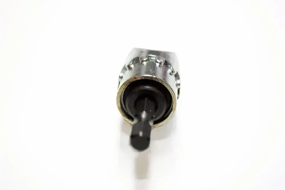 Магнитная, угловая насадка на шуруповерт, 105 градусов. Насадка на шуруповерт