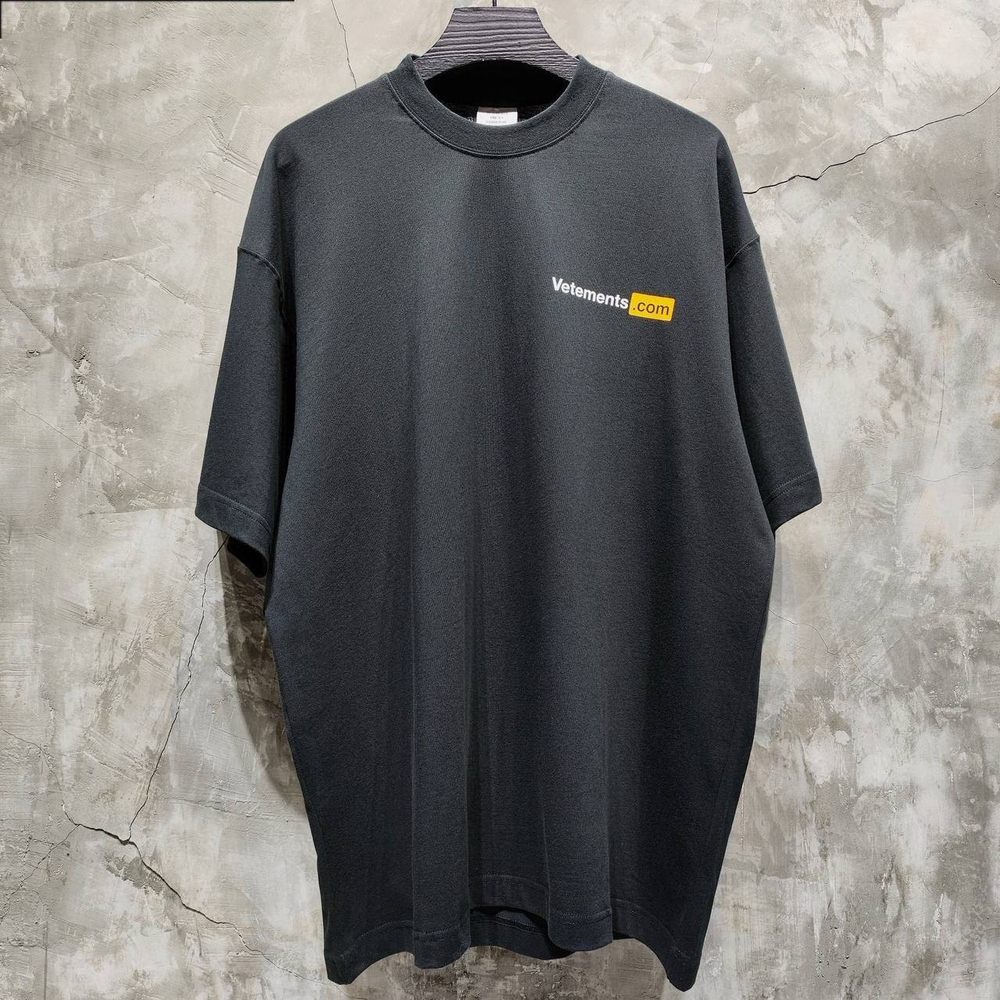 Футболка Vetements