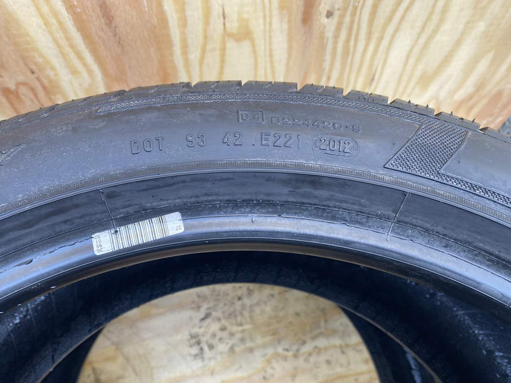 Шины летние Pirelli ZeroRosso 285/35 и 255/40 R18 4шт.
