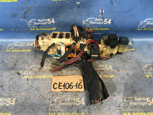 Блок предохранителей салонный TOYOTA COROLLA 1995