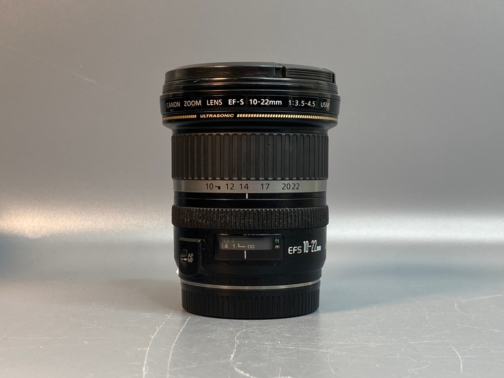 Canon EF-S 10-22mm 3.5-4.5 USM
