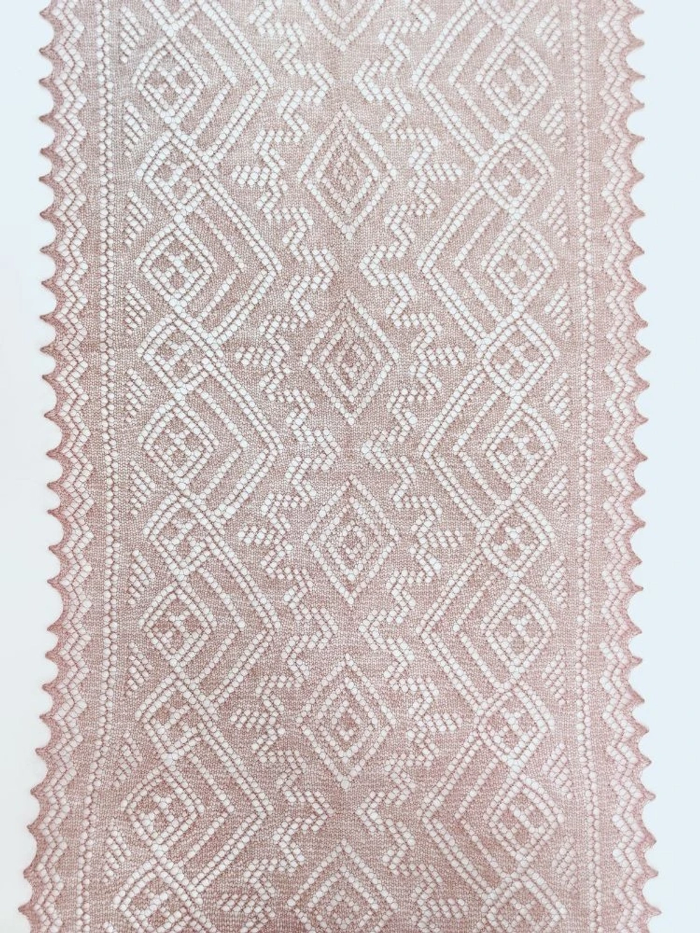 Оренбургский пуховый палантин А12040-06 магнолия