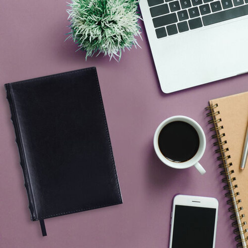 Ежедневник недатированный А5 138х213 мм BRAUBERG "FLAME", под кожу, 160 л., черный, синий срез, 113427