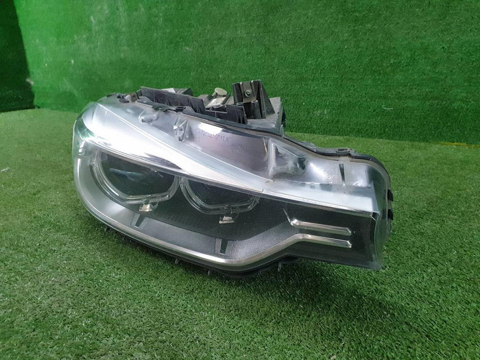 Фара правая BMW 3er F30 F31 (2011-2016) ксенон