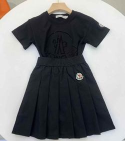 Юбка и футболка Moncler для девочки