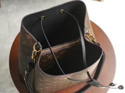Louis Vuitton NeoNoe MM