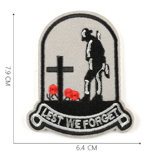 Нашивка термоаппликация на одежду и на рюкзак. Lest we forget