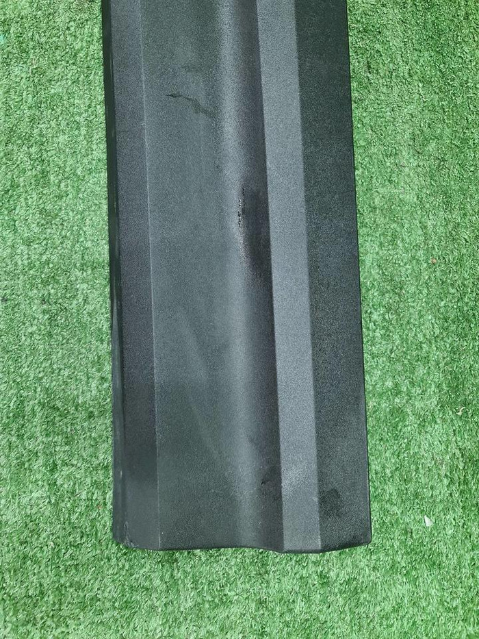 Накладка двери задняя правая Volvo XC40 (2017-н.в)