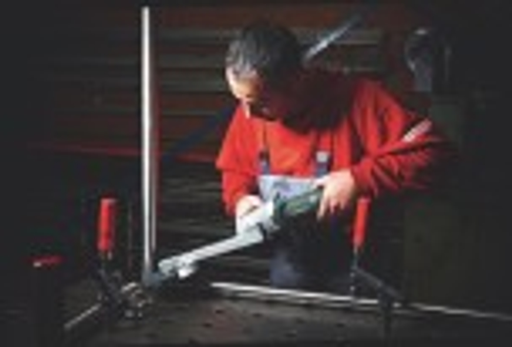 Углошлифмашина METABO KNSE 9-150 Set 602265500