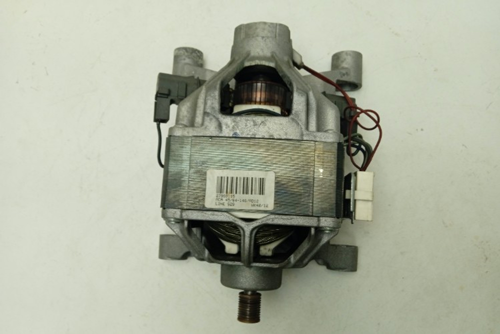 WMSD7105 кт157 Двигатель для стиральной машины Hotpoint-Ariston WMSD7105 б/у