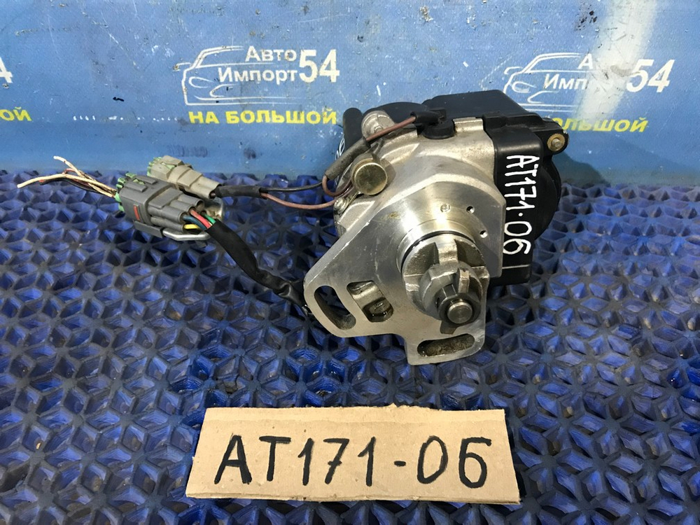 Трамблер TOYOTA CARINA 1990