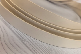 Кромка ПВХ без клея мебельная, размер 2*19мм,намотка 35 м, цвет Крем 8080